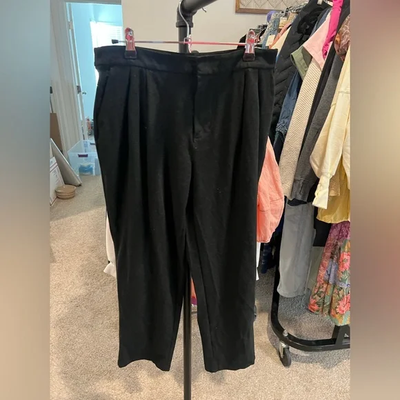 Vuori Elevation Ankle Trouser, Sz MED - Picture 6 of 8